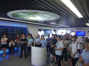 教師協(xié)同研修班學(xué)員參觀(guān)優(yōu)質(zhì)企業(yè)